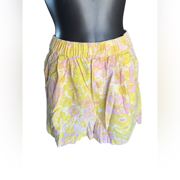 Free People palo duro relaxed fit in Yellow & Pink retro Floral Bermuda’s sz XS - Picture 7 of 9